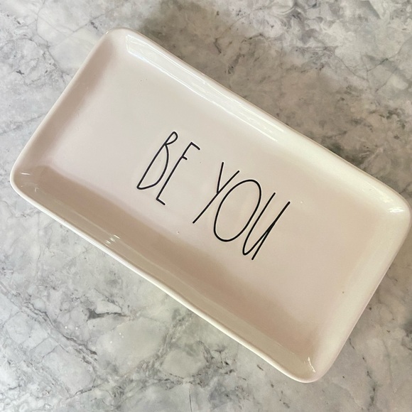 Rae Dunn Tray - Picture 1 of 3